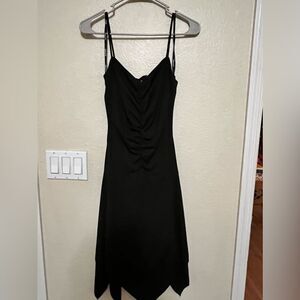 EUC ALYN PAIGE- BLACK MID LENGTH DRESS